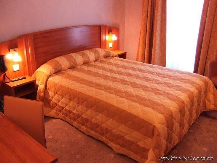 Hotel Elysees Opera Paris