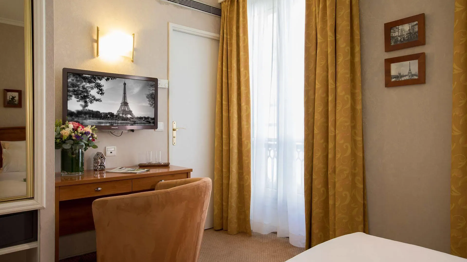 ****  Hotel Elysees Opera Paris França
