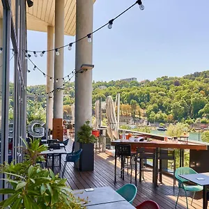 navštívit hotel