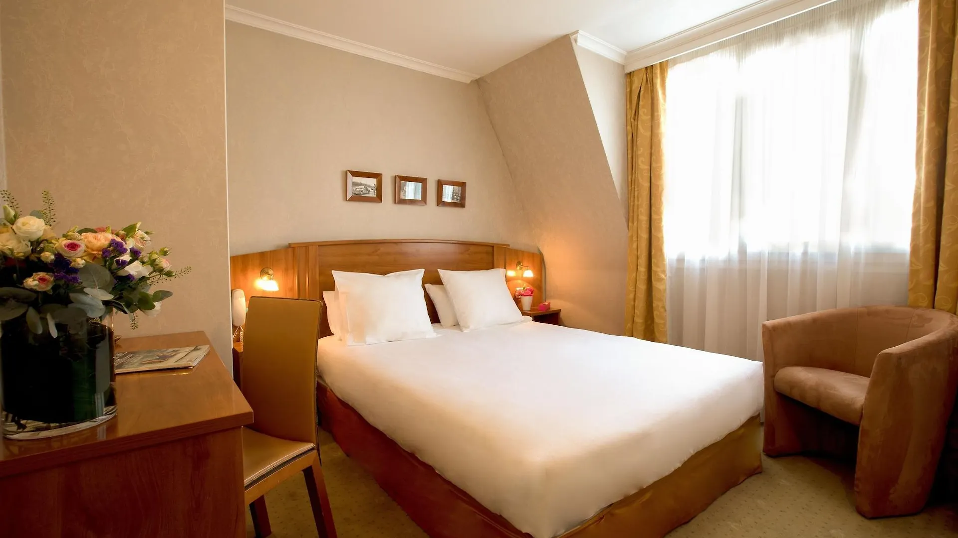 Hotel Elysees Opera Paris 4*,  France